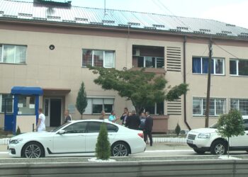 Семејно убиство и самоубиство во Кочани