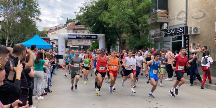 Во Кочани се одржа втората урбана „Rotary run“ трка