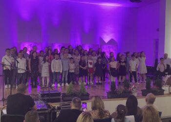ОМУ „Ристо Јуруков“ го одбележа патрониот празник, Никола Илиев прогласен за првенец на генерацијата