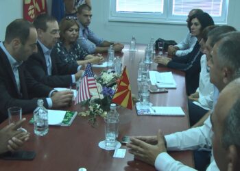 Амбасадорот на САД, Бејли во посета на Кочани