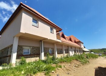 Реакција на Општина Кочани по информацијата за Планинарскиот дом на Пониква, сѐ уште не бил предаден на управување