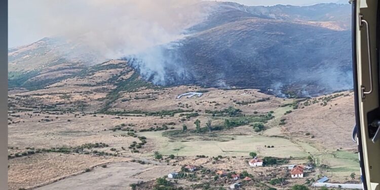 Пожарот кај Соколарци ставен под контрола, огнената стихија зафати површина од над 250 хектари