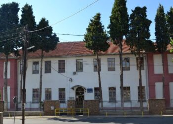 Забрана за користење мобилни телефони за време на наставата во ОУ „Славчо Стојменски“ во Виница