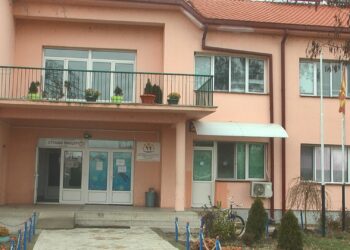 Загадена водата за пиење во училиштата во Чешиново и Уларци и на водоводот во Спанчево