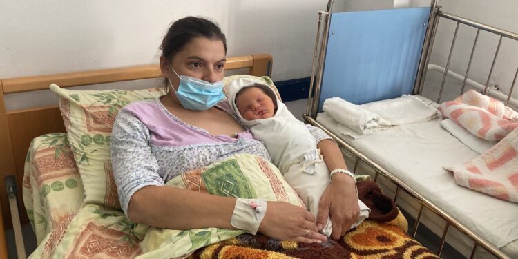 Се роди првото бебе во 2023 година во општина Зрновци, ќе добие поддршка од Локалната самоуправа