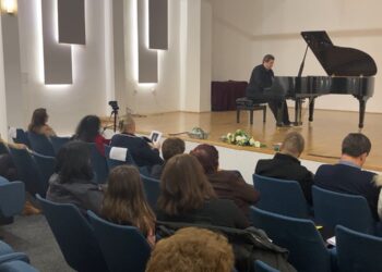 Пијанистот Емил Рибарски се претстави со солистички концерт во Кочани
