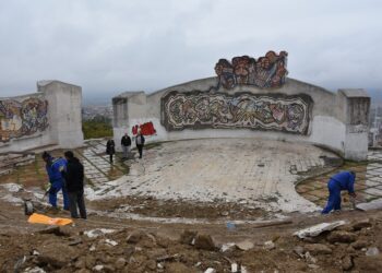 Почнаа градежни работи за реставрација и конзервација на Споменикот на слободата во Кочани, финансиската поддршка ја обезбеди Амбасадата на САД