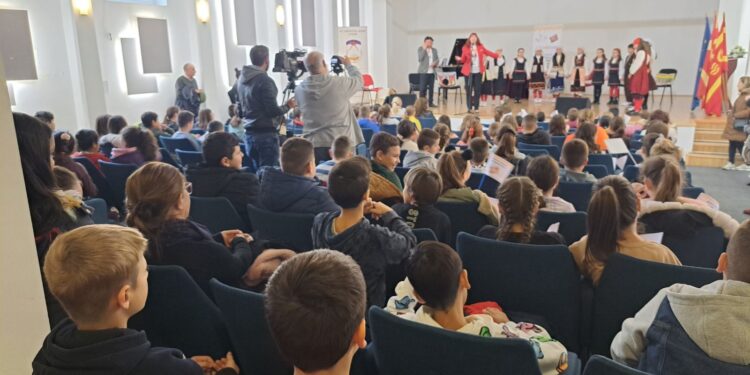 „Детска патувачка фолк библиотека“ во Кочани