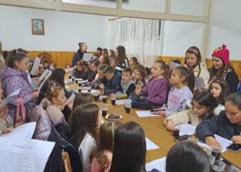 Во тек се подготовките за традиционалните Бадникови поворки