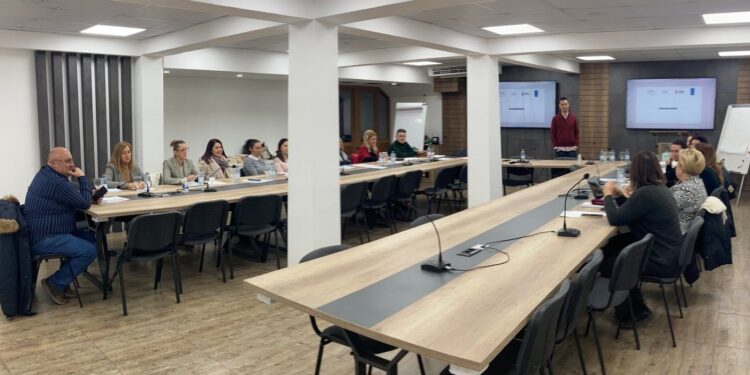 Регионална обука за користење на дигитални алатки за финансирање на женското претприемништво се одржа во Кочани