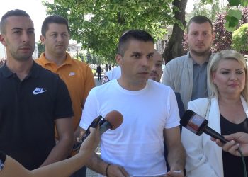 Николовски: Ќе продолжиме со вложување во домашното земјоделство за да им обезбедиме европска иднина на младите