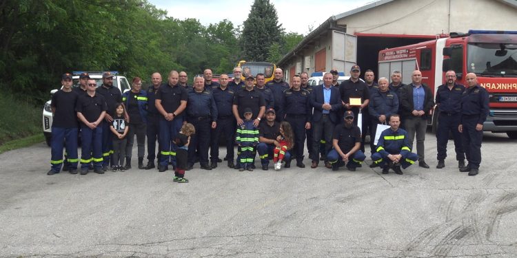 Доделени признанија за најдобрите пожарникари во Кочани по повод Денот на пожарникарството