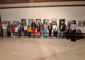 Во „Бели мугри“ изложба на учениците од Школата за цртање и сликање