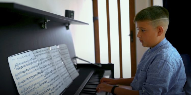 Јован Цветанов освои прво место на Меѓународен пијано натпревар во класична музика