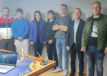 Опрема за роботика на ОУ „Славчо Стојменски“ -Виница донираше Ротари клубот Кочани – Виница