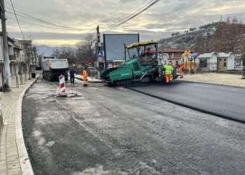 Се асфалтира улицата „Борис Трајковски“