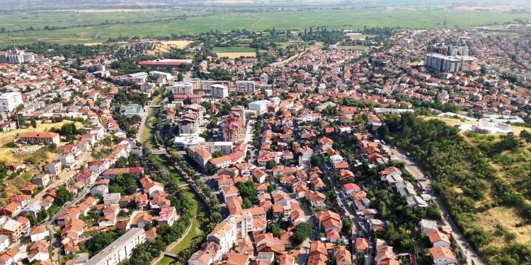 30 студенти ќе користат едногодишна стипендија од Општина Кочани