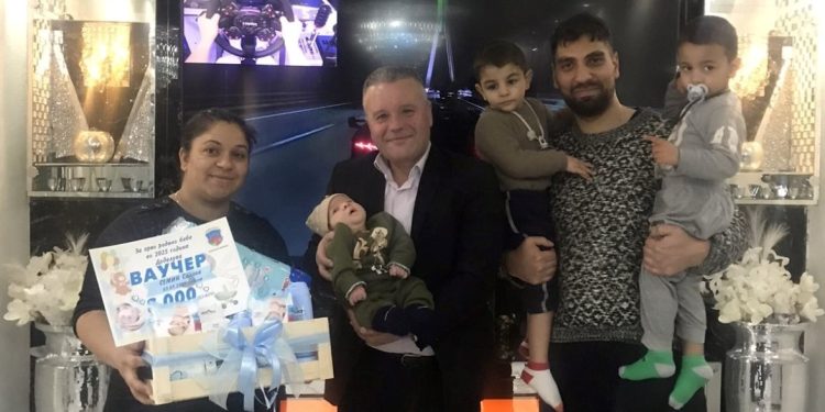 Општина Виница го доби првото новороденче во 2025 година