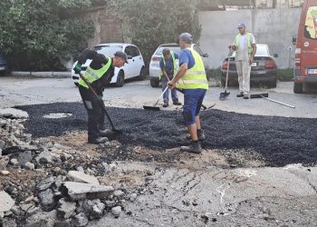 Над 40 илјади евра во нето износ планира да потроши Општина Кочани до крајот на годината за крпење на прекопите и ударните дупки на улиците