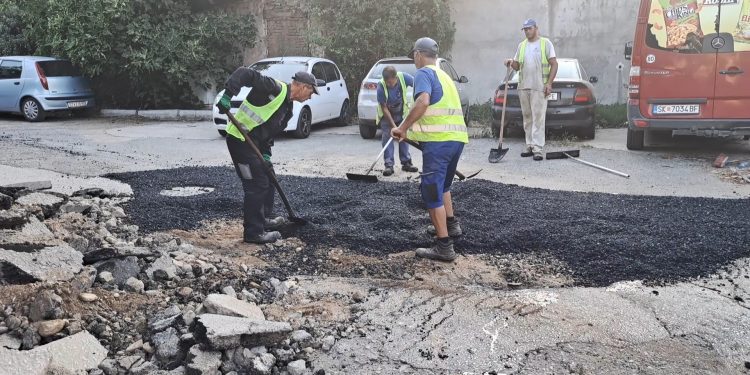 Над 40 илјади евра во нето износ планира да потроши Општина Кочани до крајот на годината за крпење на прекопите и ударните дупки на улиците