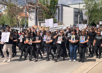 Трет протестен марш во Кочани: Нашите деца ги нема, но правда мора да има