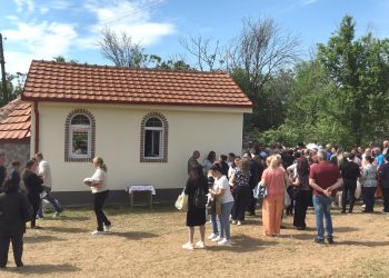 Во Соколарци осветен православен храм посветен на „Света Недела“, ктитори се тројца браќа од семејството Динови