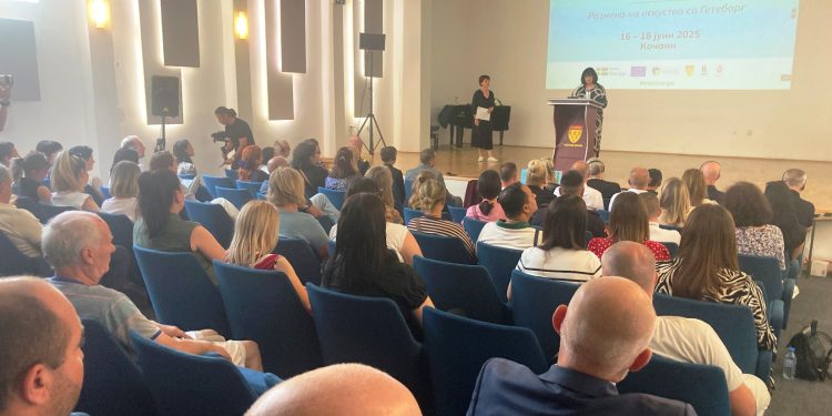 Шведски тим од волонтери во Кочани спроведува тридневна програма за поддршка по трагедијата во клубот „Пулс“