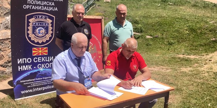 Доброволната планинска спасителска служба „Осогово“ – Кочани и Интернационалната полициска организација потпишаа договор за соработка