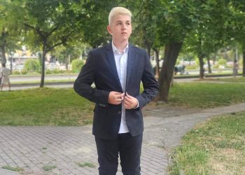 Кочанскиот деветодделенец Владимир Грчев го доби признанието Првенец на генерацијата во новото училиште во Скопје