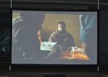 Во Кочани се одржа проекција на краткиот филм „Налепница“ и разговори со Унковски и Коцев