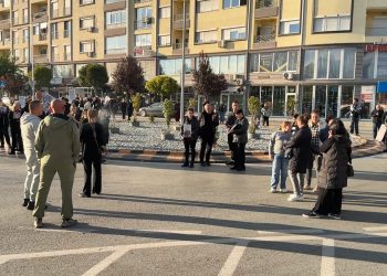 Прекинуваат секојдневните блокади на сообраќајот кај кружниот тек на „Стево Теодосиевски“ откако Кривичниот суд – Скопје  го објави датумот за почеток на судскиот процес