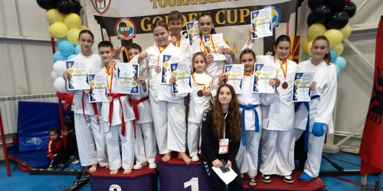 Членовите на карате клубовите „Партизан“ и „Кочани“ се вратија со вкупно 20 медали од Меѓународен турнир во Тетово