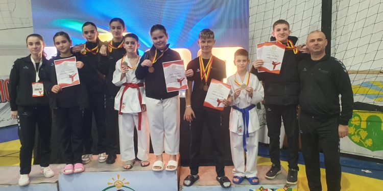 13 медали освоија осум каратисти на КК „Кочани“ на меѓународниот турнир Гранд при Скопје