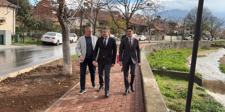 Министерот за локална самоуправа Златко Перински оствари работна посета на Општина Виница, вети поддршка од државата за локалниот развој