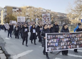 34. „Марш за ангелите“: Гневни сме што полицски службеници со обврска да постапуваат не се обвинети, новиот јавен обвинител да го преиспита целиот предмет
