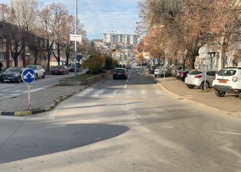 Почна примената на новиот сообраќаен режим на улиците во центарот на Кочани