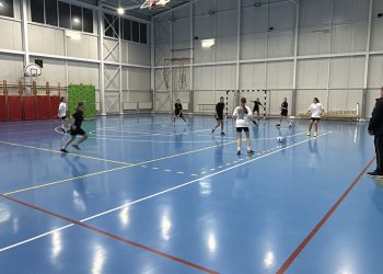 Хуманитарен футсал натпревар за поддршка на изградбата на спомен-обележјето „Патека на бесконечноста“ одиграа две екипи на ЖФК „Кочани“