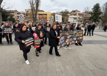 „Правдата не смее да биде само на хартија“ – порачаа родителите на настраданите во „Пулс“ на 39. „Марш за ангелите“ во Кочани