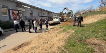 Во Општата болница – Кочани се работи на хортикултурно уредување и обезбедување нови паркинг места