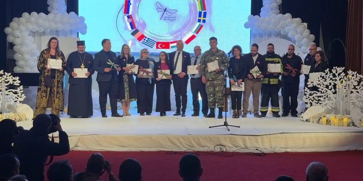 „Кочани Ви благодари“: Признанија за благодарност на одбележувањето на годишнината од трагедијата во „Пулс“