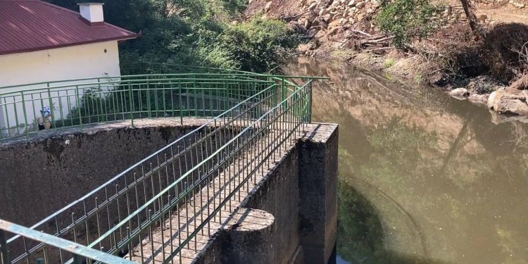Зрновци бара гаранции за својата река – милиони од струја во општинската каса или заматена вода за граѓаните?