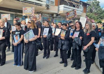 Семејствата на жртвите од „Пулс“ на прв „Марш за ангелите“ во Штип побараа одговорност пред институциите