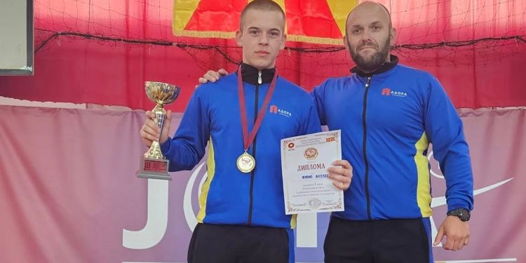 Спортската стипендија од Општина Кочани за борачот Филип Ангелов