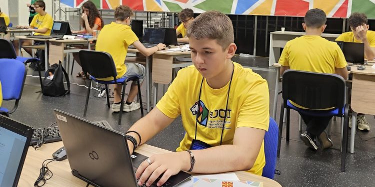 Кочанскиот гениј Владимир Грчев ќе ја претставува Македонија на Светската олимпијада по информатика