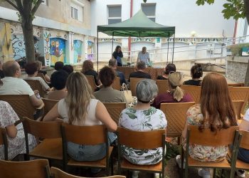 „Нема поголема болка од онаа во душата“ – невропсихијатарот Бошко Томовски на трибина со граѓаните како поддршка за посттрауматско Кочани