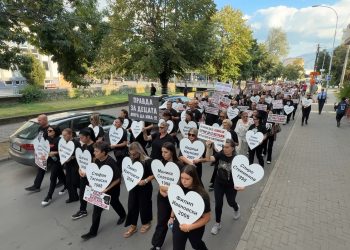 Во достоинствена тишина и со крик за правда по една ипол година од трагедијата во „Пулс“ се одржа 49. „Марш за ангелите“ во Кочани