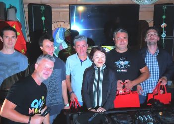 „Мобилност“ најдобра меѓу рекордниот број екипи на 14. Паб квиз Кочани, специјални гости од Амбасадата на Кина со амбасадорката Џианг Сјаојен